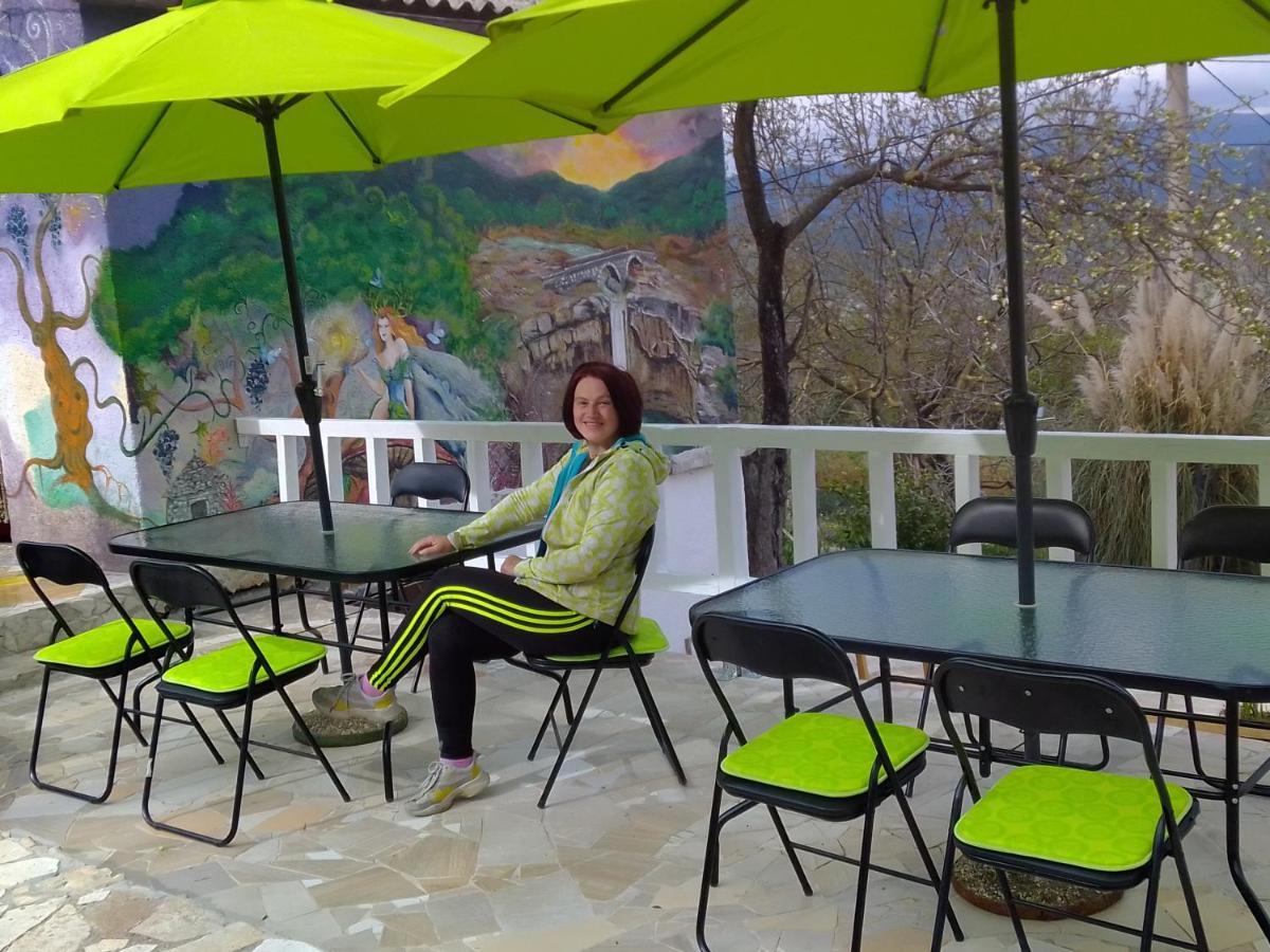 Apartman Sirena Pićan Exteriör bild