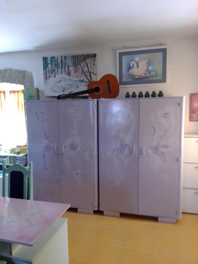 Apartman Sirena Pićan Exteriör bild